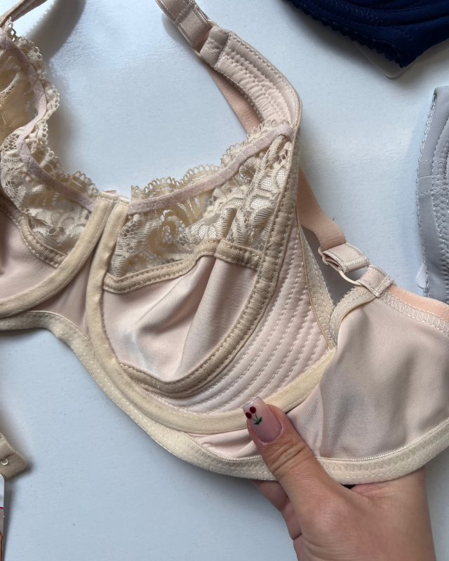 سوتین فنردار ema